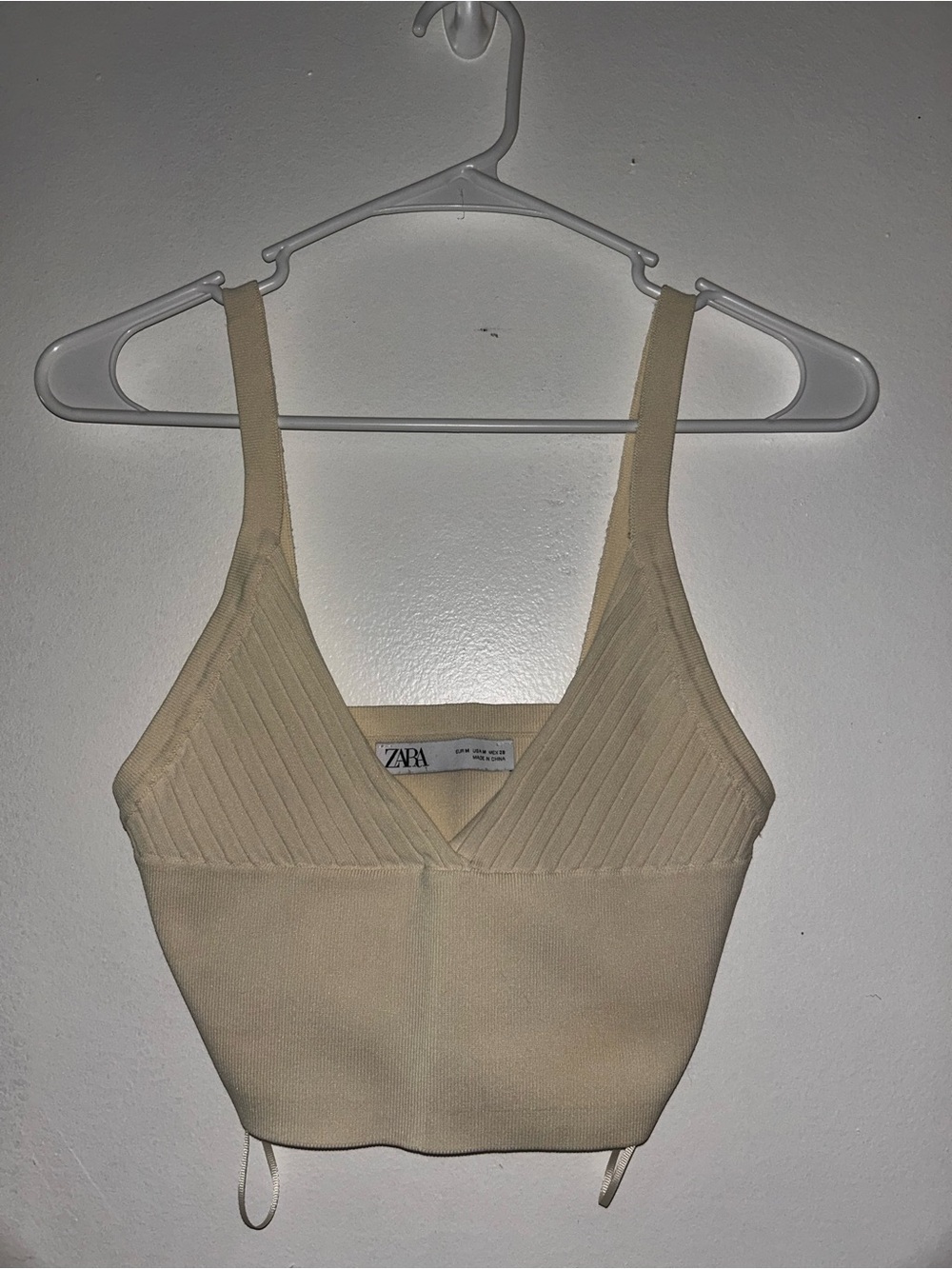 Zara Beige Ribbed V-Neck Cropped Knit Top